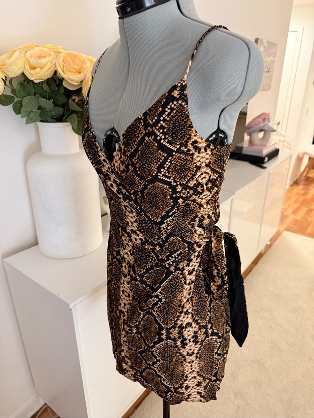 NWT Olivaceous Snake Print Wrap Mini Dress Side Tie S - Picture 6 of 12